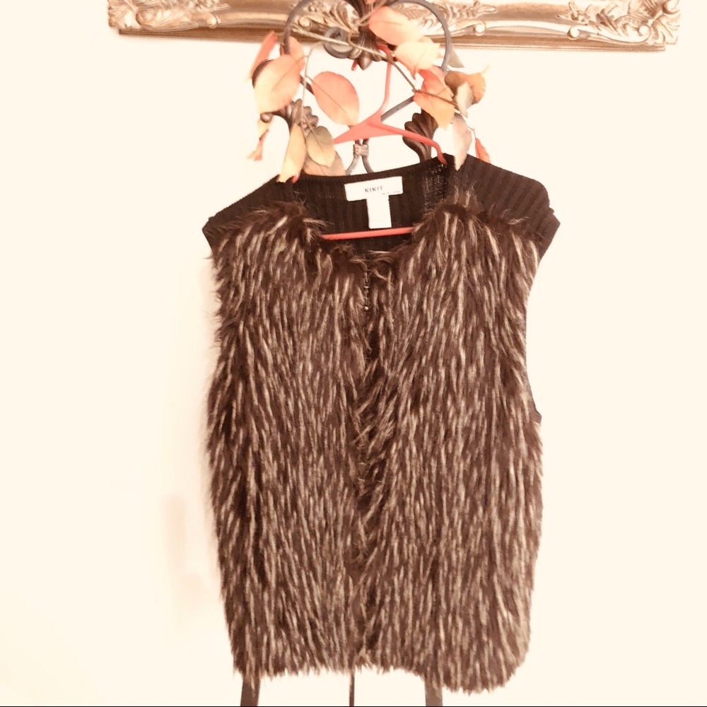 Faux Fur Ladies Vest Size Large (12-14) (Smoke Free Home)